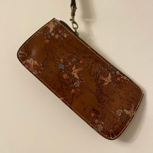Patricia Nash Wristlet